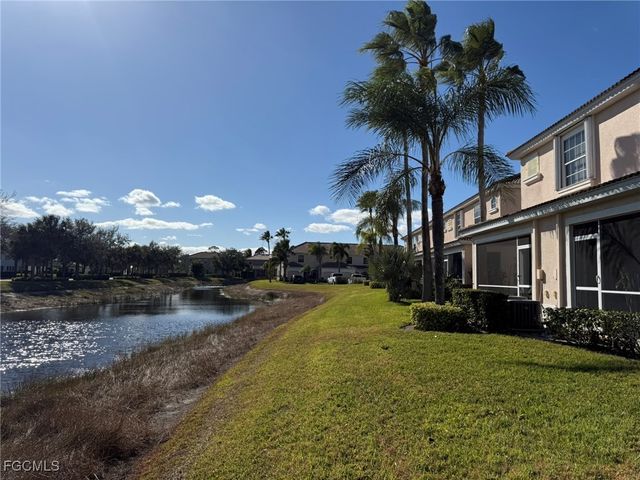 1376 Weeping Willow CT, Cape Coral, FL 33909