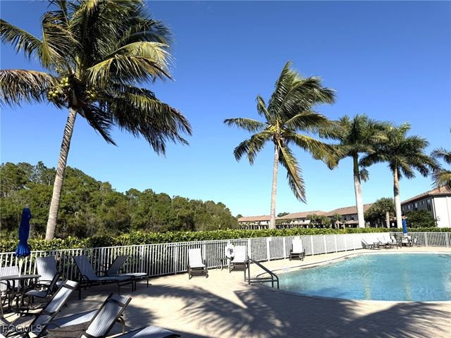 1376 Weeping Willow CT, Cape Coral, FL 33909