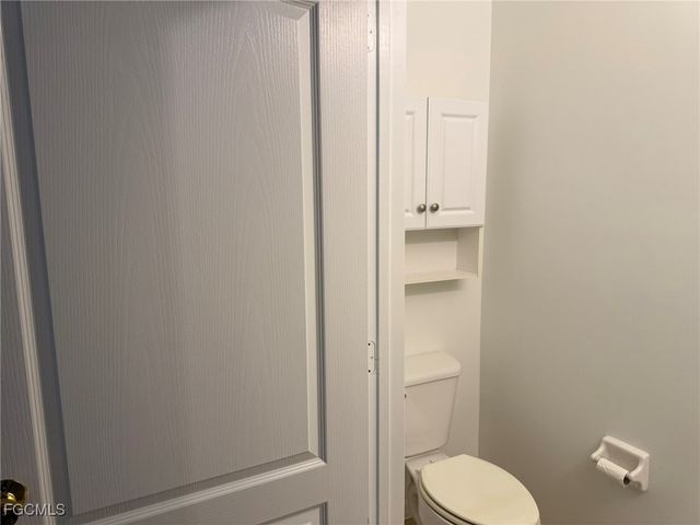 1376 Weeping Willow CT, Cape Coral, FL 33909