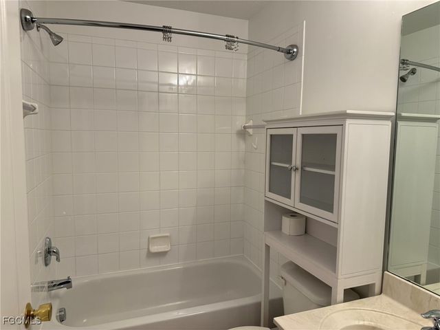 1376 Weeping Willow CT, Cape Coral, FL 33909