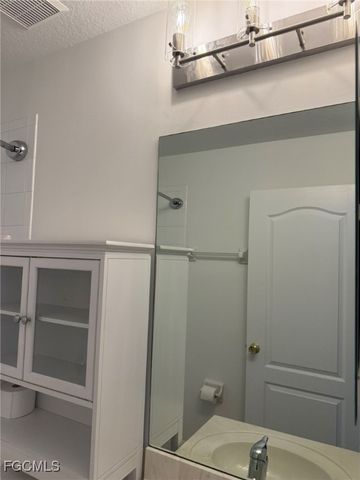 1376 Weeping Willow CT, Cape Coral, FL 33909