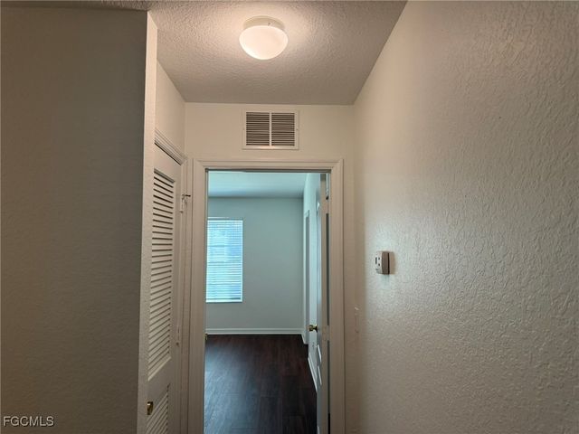 1376 Weeping Willow CT, Cape Coral, FL 33909