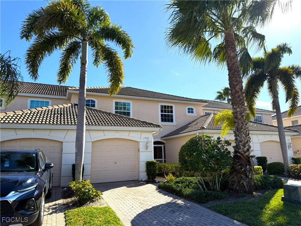 1376 Weeping Willow CT, Cape Coral, FL 33909