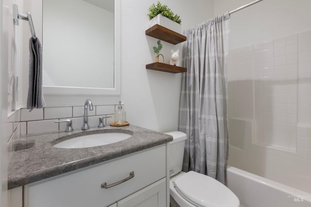 1306 E Sweet Pearl St, Kuna, ID 83634