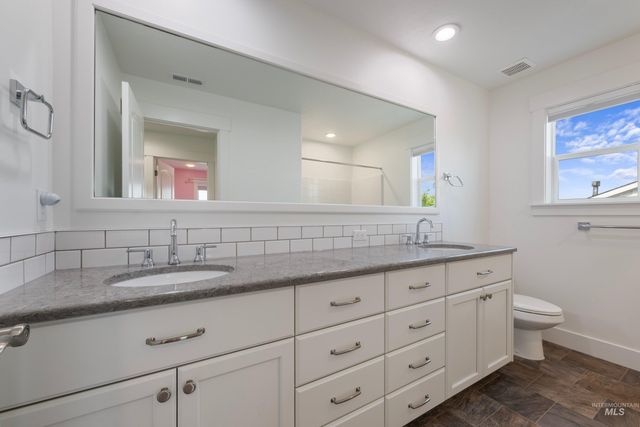 1306 E Sweet Pearl St, Kuna, ID 83634