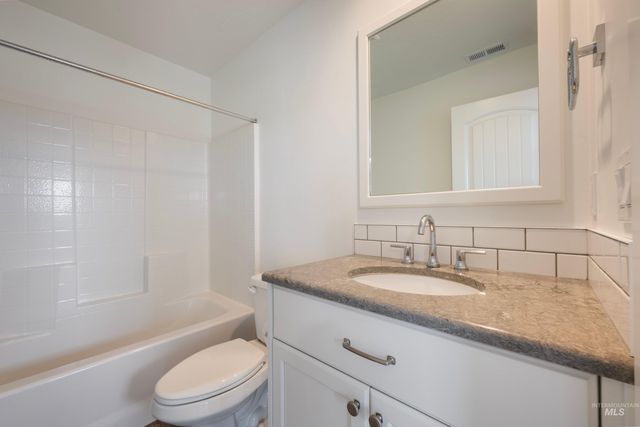 1306 E Sweet Pearl St, Kuna, ID 83634