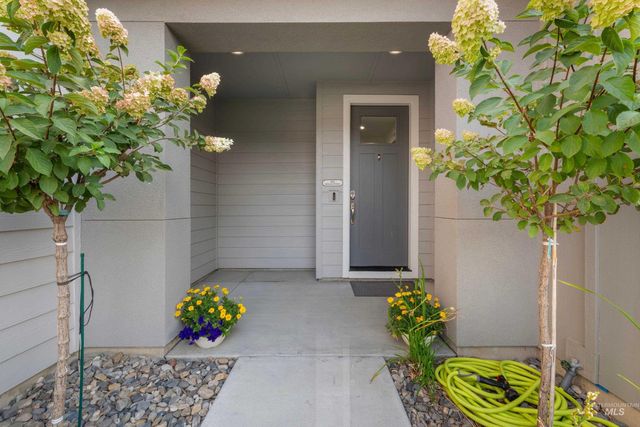 1306 E Sweet Pearl St, Kuna, ID 83634