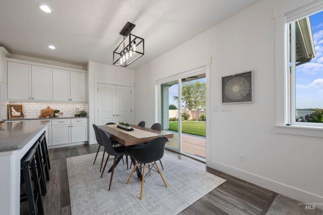 1306 E Sweet Pearl St, Kuna, ID 83634