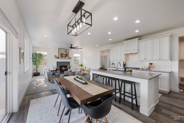 1306 E Sweet Pearl St, Kuna, ID 83634