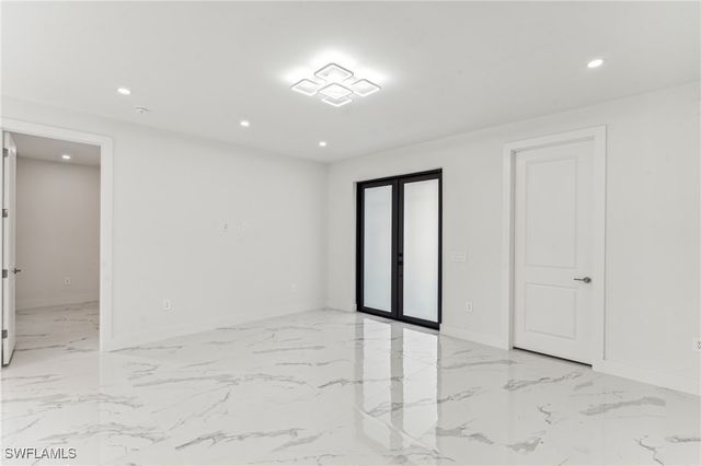 1136 Chiefland ST E, Lehigh Acres, FL 33974