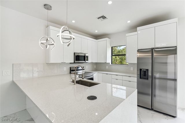 1136 Chiefland ST E, Lehigh Acres, FL 33974