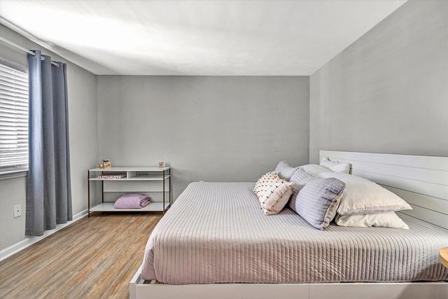 71 Waterside Cir Apt D8, Moneta, VA 24121