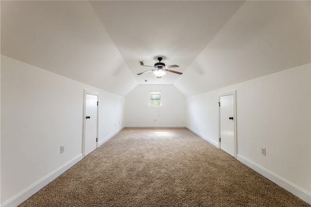 5701 S 66th Street, Cave Springs, AR 72718
