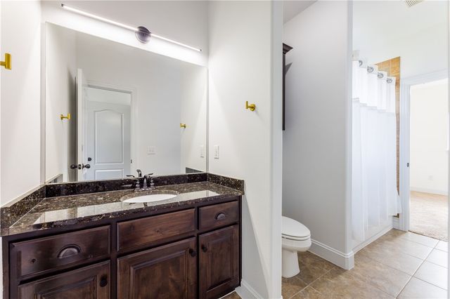 5701 S 66th Street, Cave Springs, AR 72718