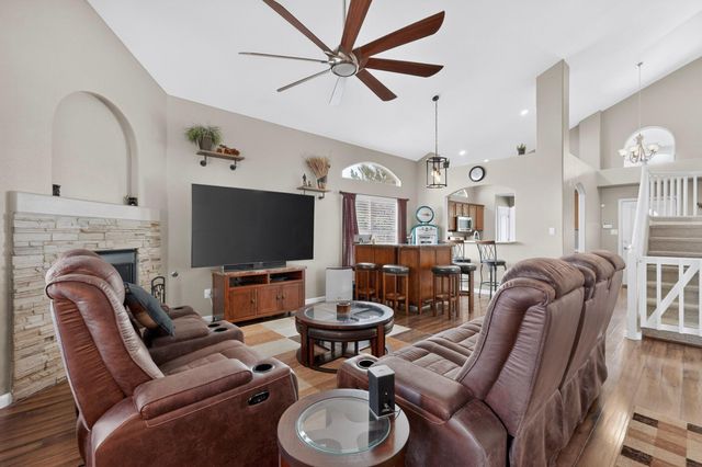 7372 Sidewinder Drive NE, Albuquerque, NM 87113