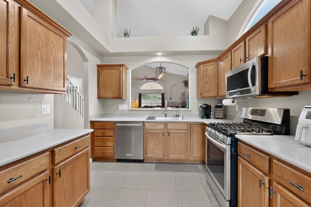 7372 Sidewinder Drive NE, Albuquerque, NM 87113