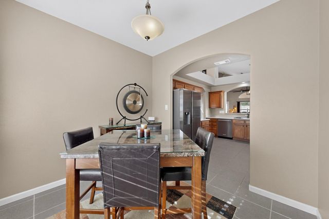 7372 Sidewinder Drive NE, Albuquerque, NM 87113