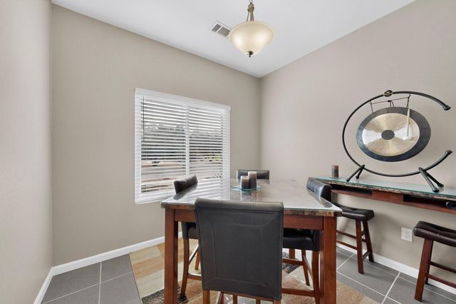 7372 Sidewinder Drive NE, Albuquerque, NM 87113