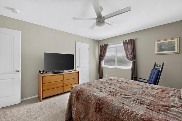 7372 Sidewinder Drive NE, Albuquerque, NM 87113
