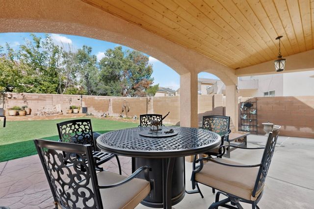 7372 Sidewinder Drive NE, Albuquerque, NM 87113