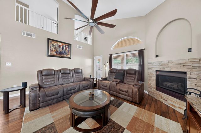 7372 Sidewinder Drive NE, Albuquerque, NM 87113
