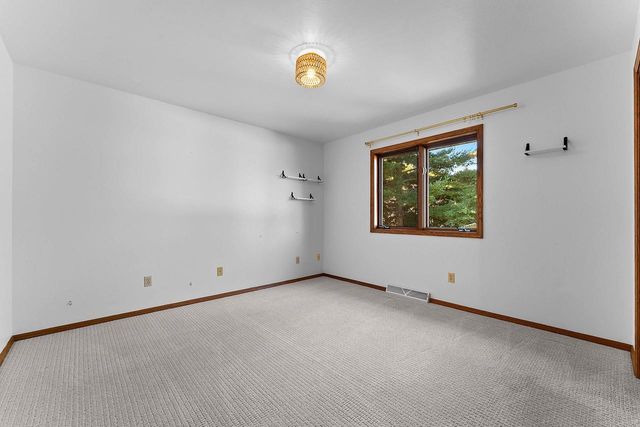 1610 KING OF ARMS DRIVE, Green Bay, WI 54313