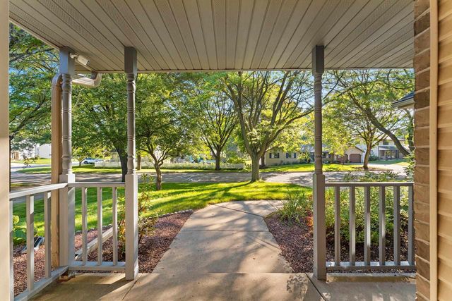 1610 KING OF ARMS DRIVE, Green Bay, WI 54313