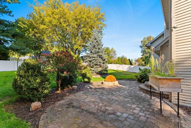 1610 KING OF ARMS DRIVE, Green Bay, WI 54313