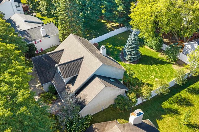 1610 KING OF ARMS DRIVE, Green Bay, WI 54313