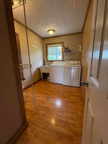 110 Hensley Heights, Harrodsburg, KY 40330