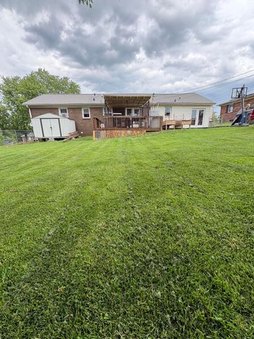 110 Hensley Heights, Harrodsburg, KY 40330