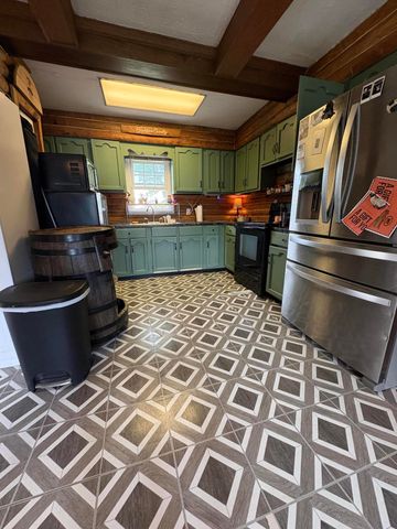 110 Hensley Heights, Harrodsburg, KY 40330