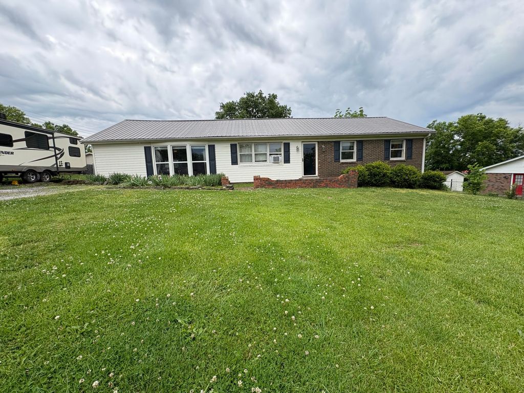 110 Hensley Heights, Harrodsburg, KY 40330