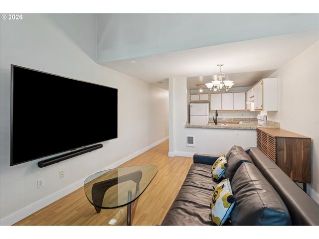 17618 Nw SPRINGVILLE Rd, Portland, OR 97229