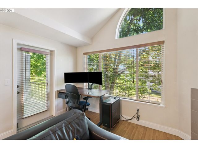 17618 Nw SPRINGVILLE Rd, Portland, OR 97229