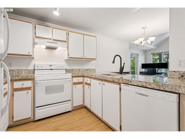 17618 Nw SPRINGVILLE Rd, Portland, OR 97229