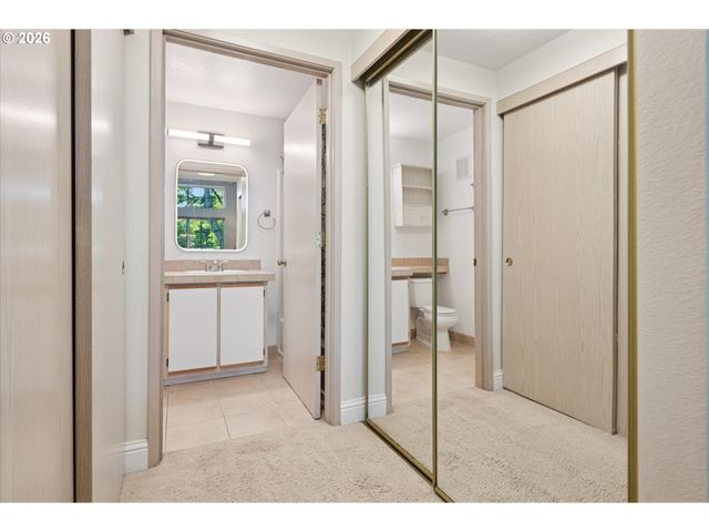 17618 Nw SPRINGVILLE Rd, Portland, OR 97229