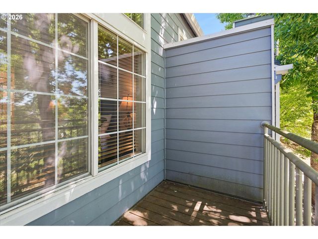 17618 Nw SPRINGVILLE Rd, Portland, OR 97229