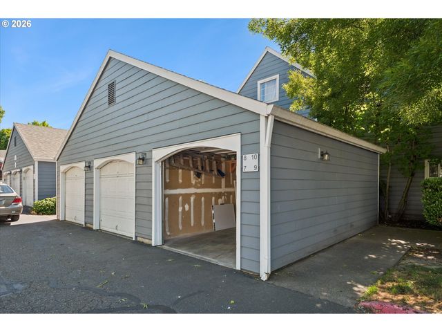17618 Nw SPRINGVILLE Rd, Portland, OR 97229