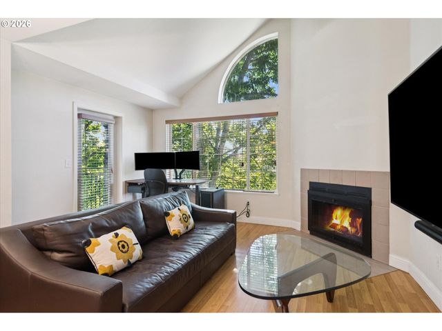 17618 Nw SPRINGVILLE Rd, Portland, OR 97229