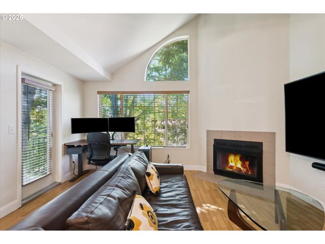 17618 Nw SPRINGVILLE Rd, Portland, OR 97229
