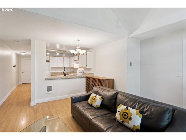 17618 Nw SPRINGVILLE Rd, Portland, OR 97229