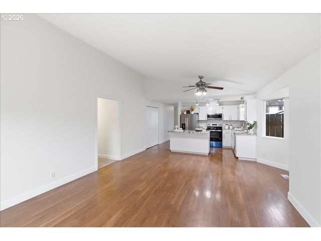 965 SAGRADA Cir, Keizer, OR 97303