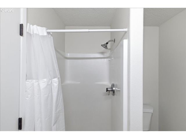 965 SAGRADA Cir, Keizer, OR 97303