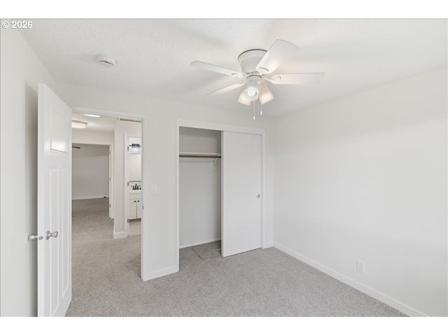 965 SAGRADA Cir, Keizer, OR 97303