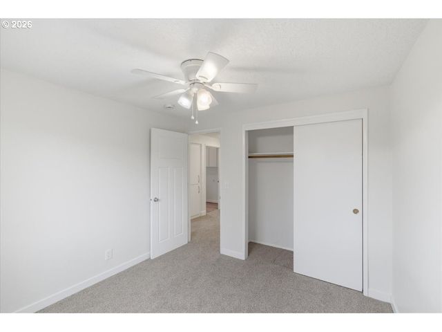 965 SAGRADA Cir, Keizer, OR 97303