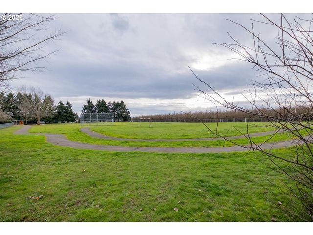 965 SAGRADA Cir, Keizer, OR 97303