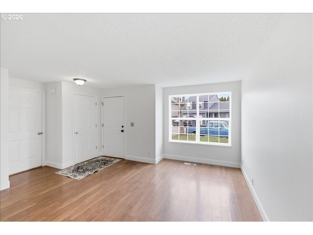 965 SAGRADA Cir, Keizer, OR 97303