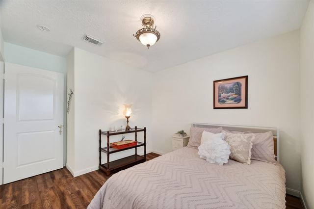 9219 Linda Vista Road, Houston, TX 77078