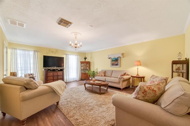 9219 Linda Vista Road, Houston, TX 77078